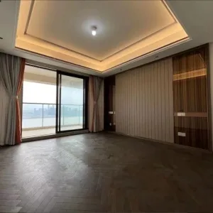 Zhong Hai Qian Jiang Bay