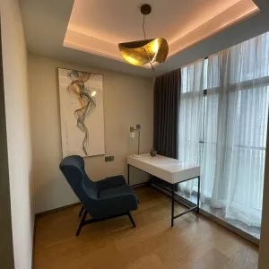 Shi Bao International