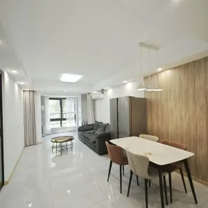 Long Hu Chun Jiang Bi An