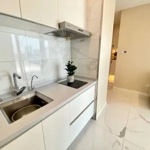 Dark Blue International Center