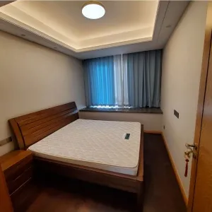 Bin Jiang Jin Mao Fu 