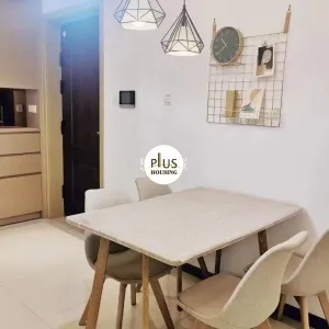 He Jing Ying Yue Tai