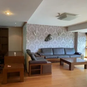 Yuanhua Apartment