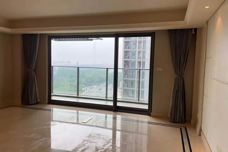 Blue Greentown Liu Xiang Yuan