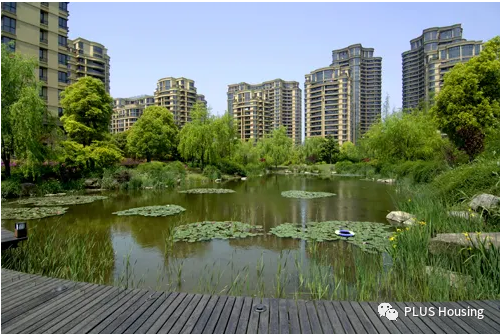 Spring River Flower Moon exterior