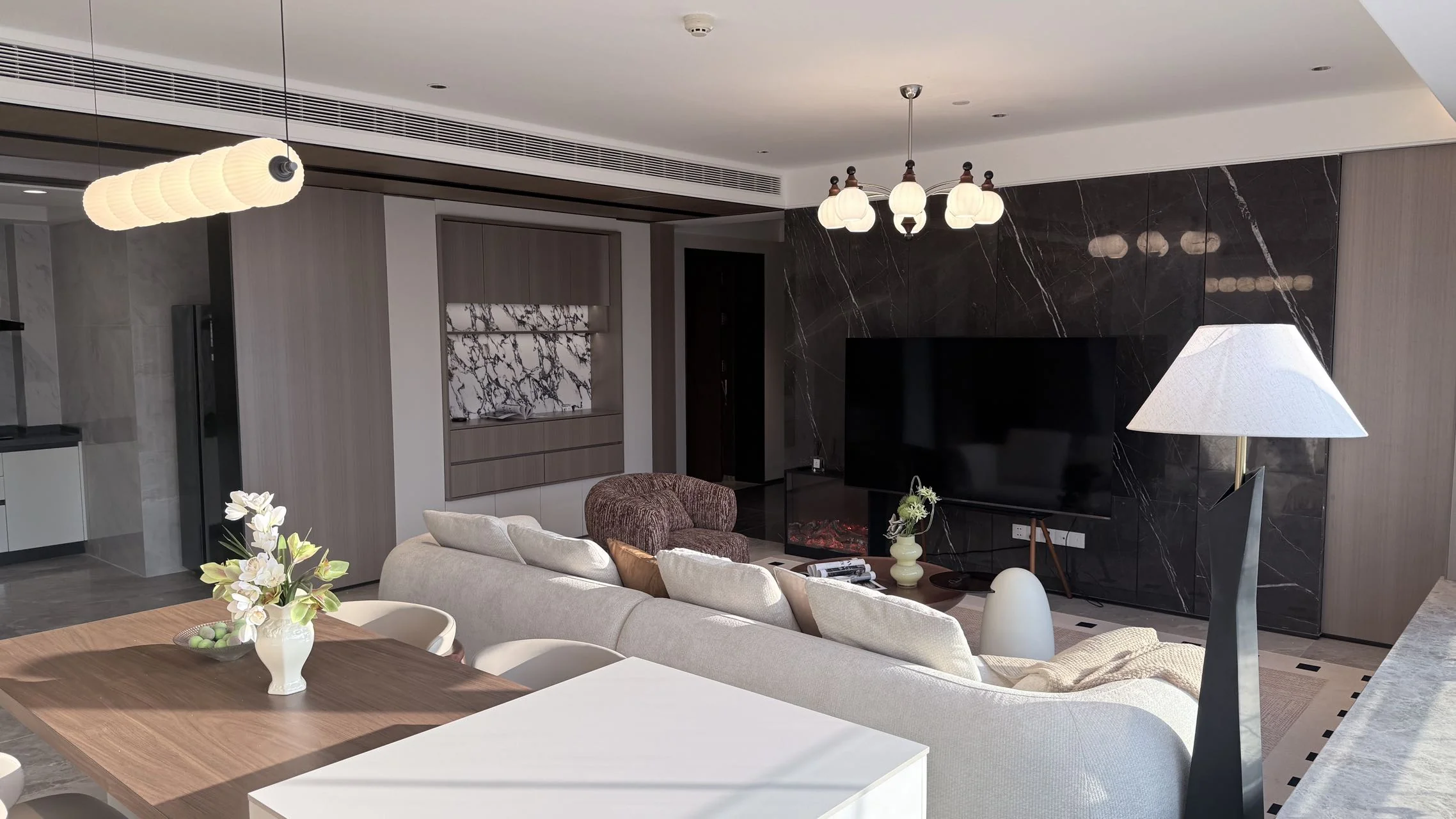 Laurel Oriental I