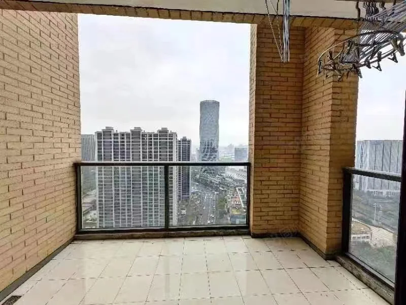 水晶城