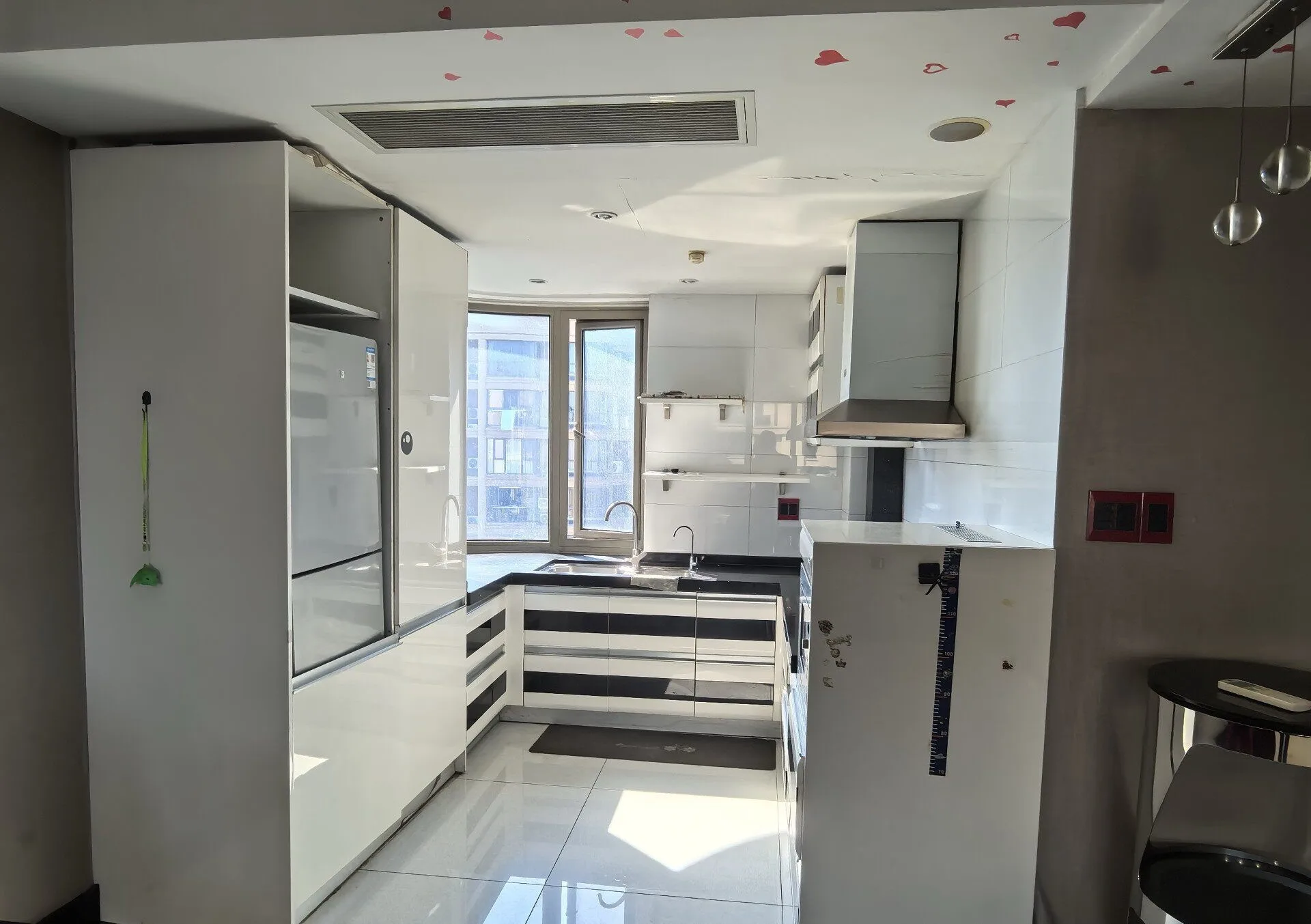 Yulan Apartment