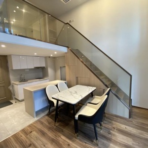 Metropolis Mansion 