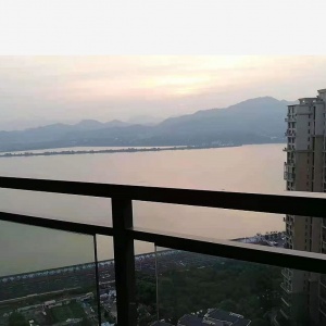 Qian Tang Shan Shui