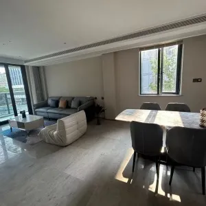 地铁万科天空之城月之庭