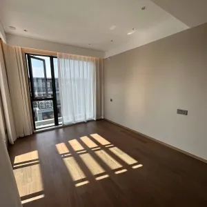 地铁万科天空之城月之庭