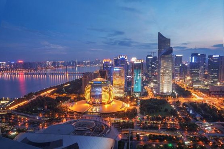 100 Things you have to do In Hangzhou