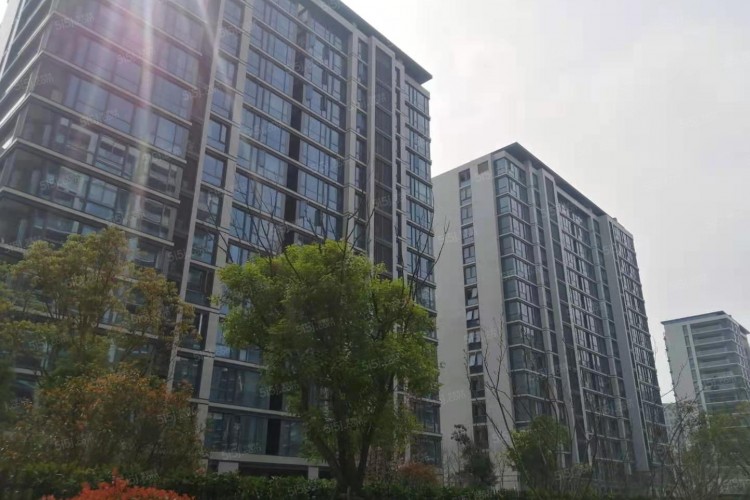 Huigang City