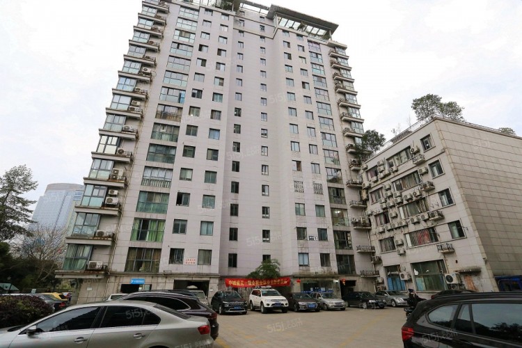 Xuefeng.Qingtai Huayuan