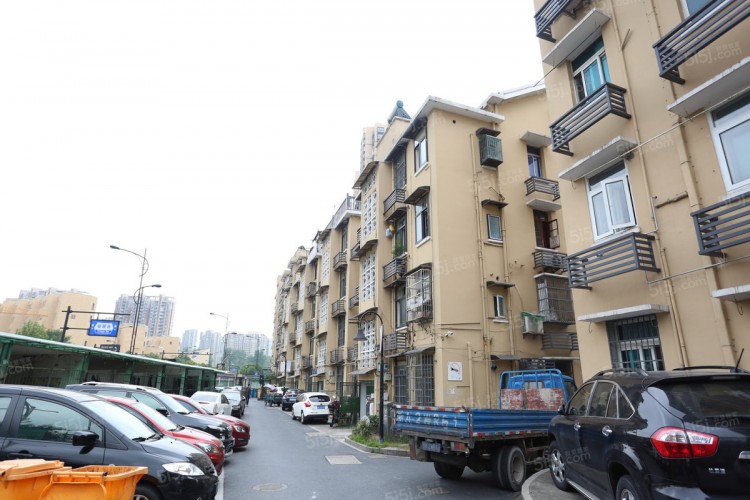 Mucai Xincun