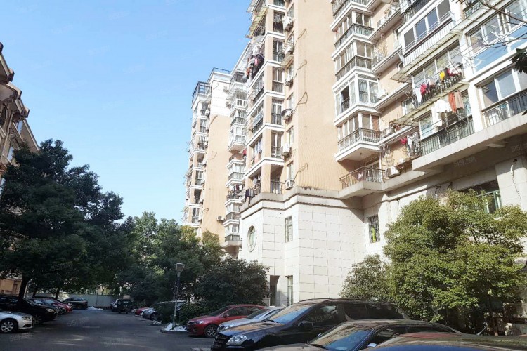 Jialv  Xiyuan