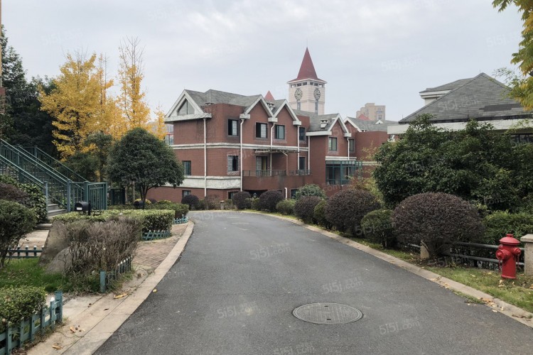 Glorious Villa 