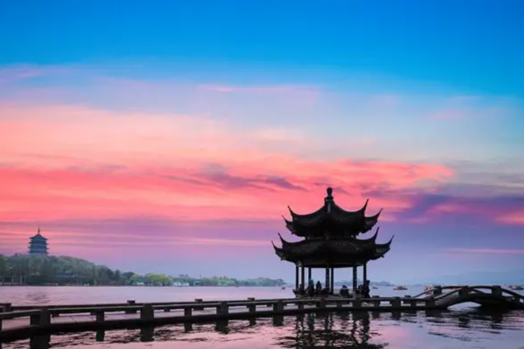 Top Hangzhou Cycling Routes