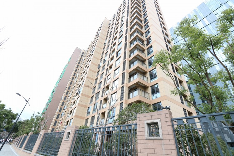 Jufeng Apartment