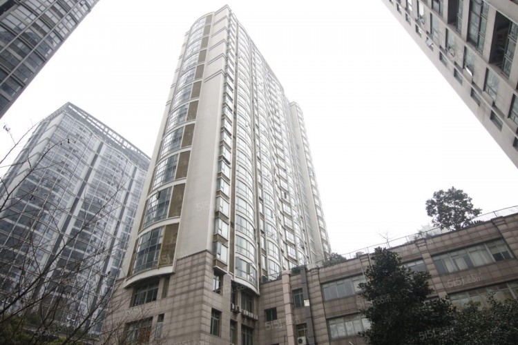 Deyi zhongxing Square