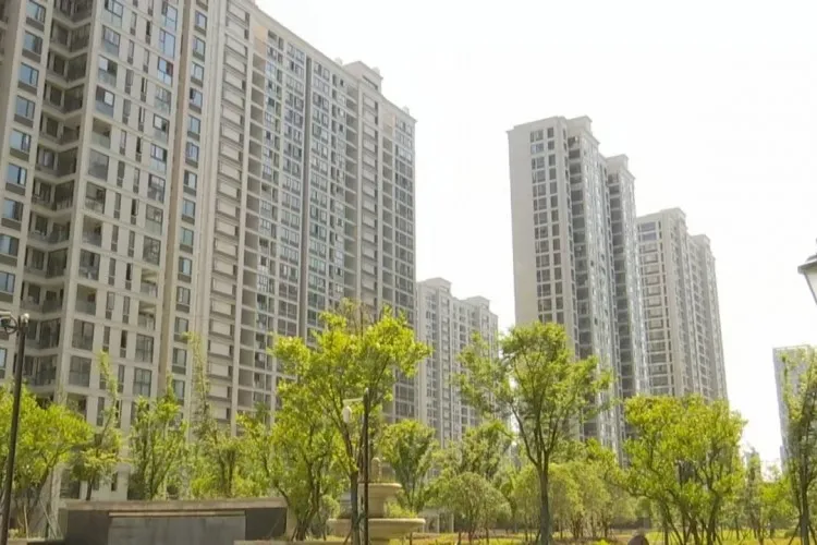 Kinlan Court II - Photo 1